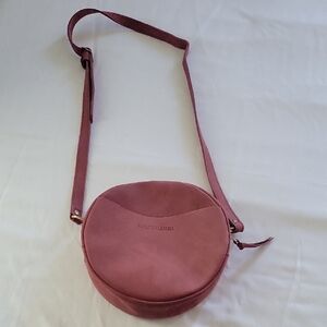 Portland Leather Rose Round Crossbody Bag